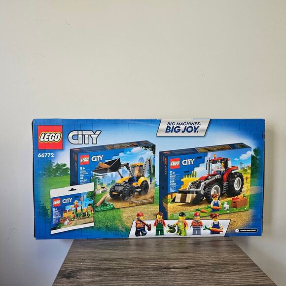 LEGO City 66772 Big Wheel Gift Set, a 2-in-1 combo pack NWT - Picture 2 of 6